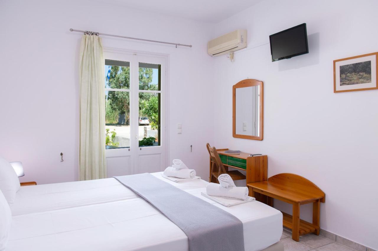 Morpheas Pension Rooms & Apartments Камараи Экстерьер фото